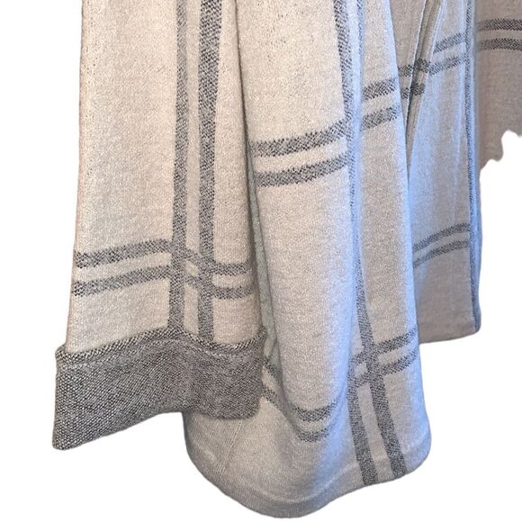 Adrienne Vittadini Cream and Gray Open Front Coat Sweater-Oversized - Size Large - Picture 5 of 9